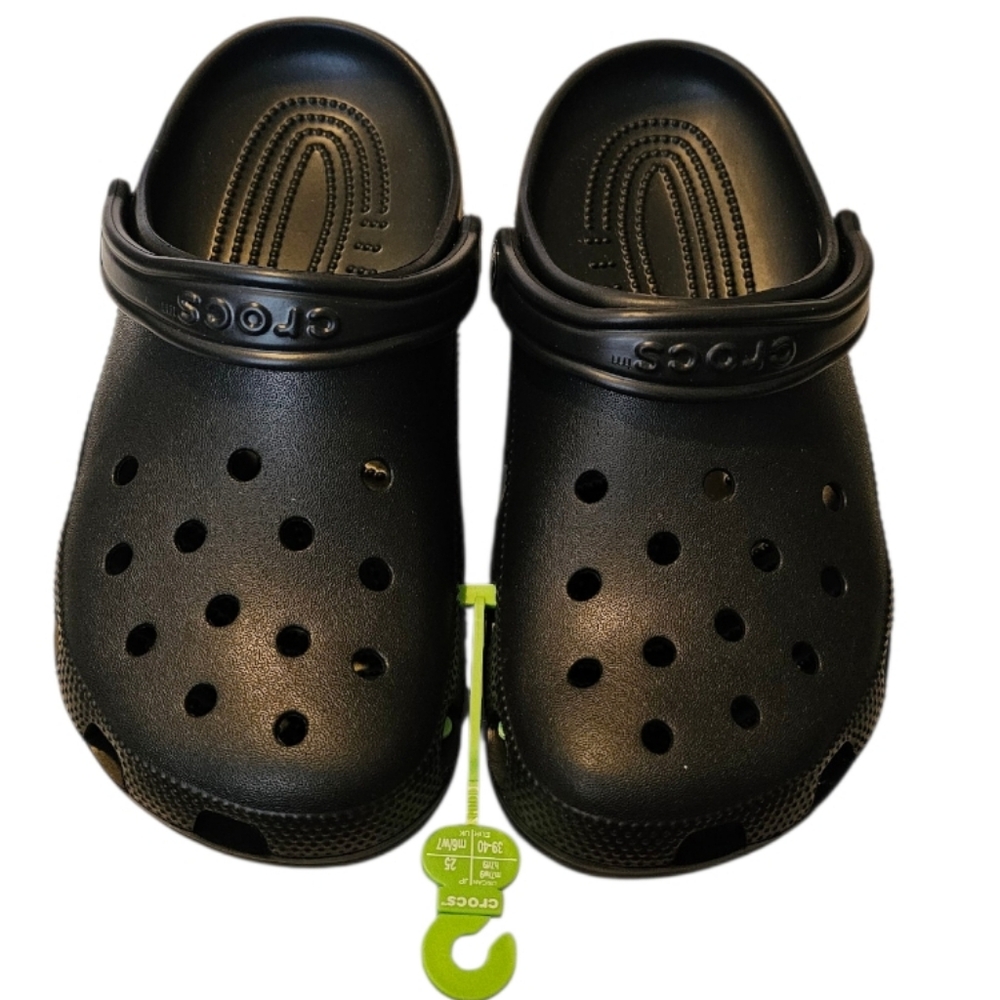 CROCS Classic Clogs Water Friendly Black Unisex Men's Size 7 Women's Size 9 NEW - Picture 2 of 4